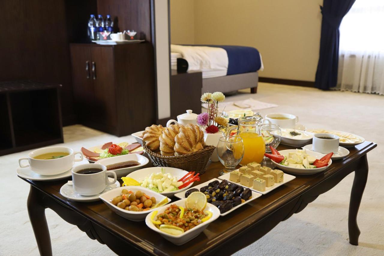 Paris Plaza Hotel Erbil Buitenkant foto